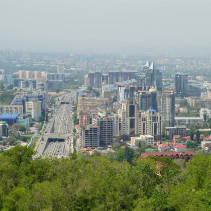 Депутаты: Лазейка для строительства небоскрёбов в Алматы осталась