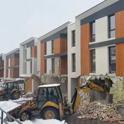 Начался процесс сноса жилого комплекса «Мечта» в городе Алматы