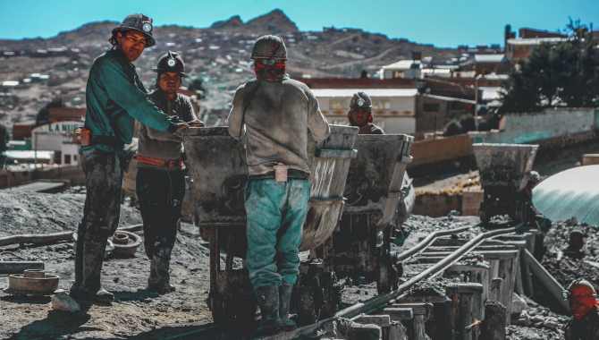 На ипотеку для шахтеров и металлургов выделено 1,5 млрд