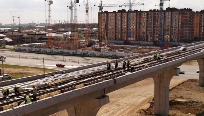 На линии LRT в Астане завершена четверть путевых работ